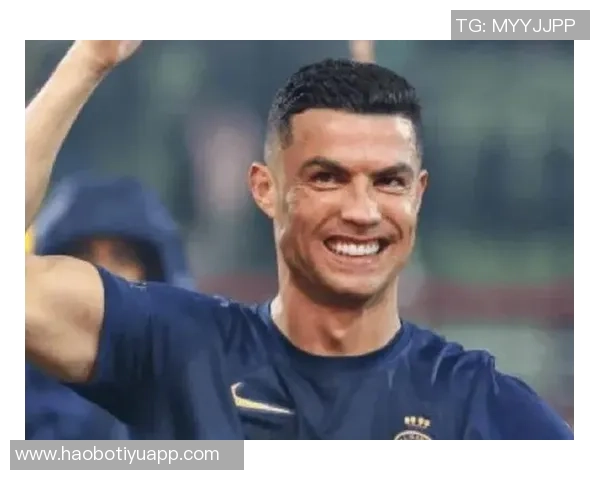 C罗个人净资产突破14亿美元成为全球足坛首位亿万富翁