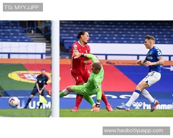 因斯建议利物浦冬窗引进拜仁于帕以增强后防稳定性