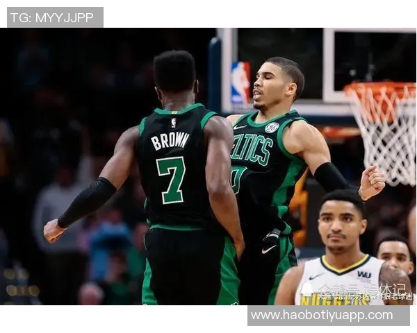 芬奇谈迪林厄姆缺席比赛原因强调战术灵活性与调整空间仍然充足